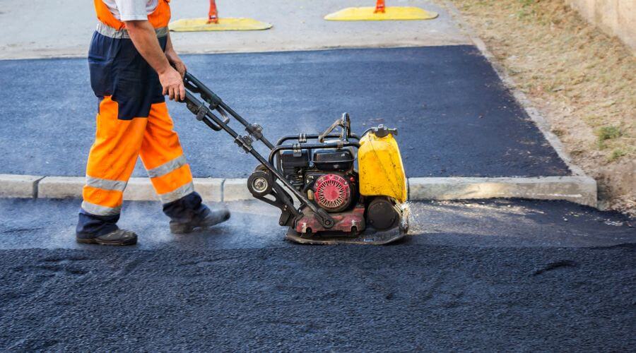 Professional gutter cleaning in Eustis, NE